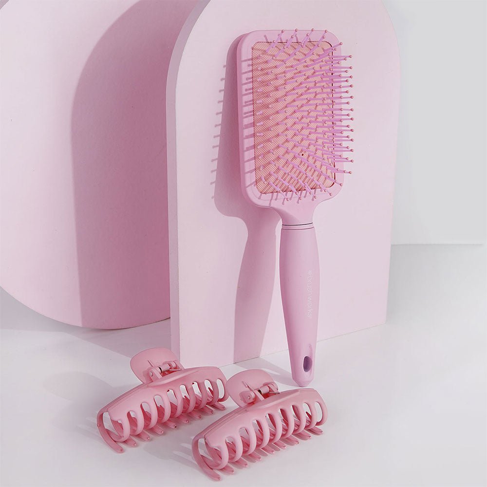 Brushworks Paddle Brush & Claw Clips Set